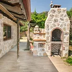 Likya House - Deniz Ve Doga Manzarali, Havuzlu
