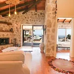 Likya House - Deniz Ve Doga Manzarali, Havuzlu Villa Patara