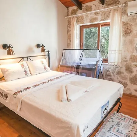 Likya House - Deniz Ve Doga Manzarali, Havuzlu Patara