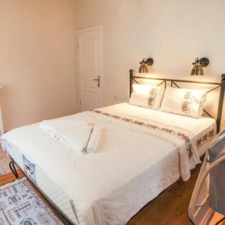 Likya House - Deniz Ve Doga Manzarali, Havuzlu